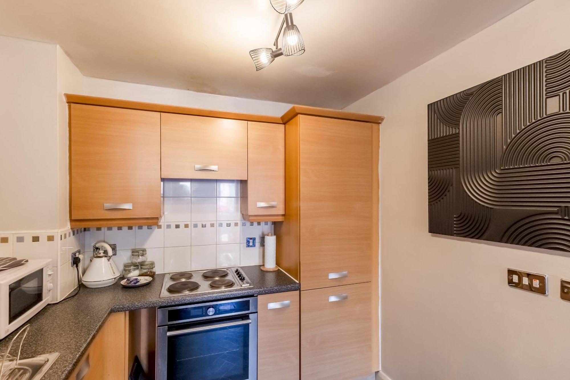 Pass The Keys Charming 1-bedroom In The Heart Of Apartment *